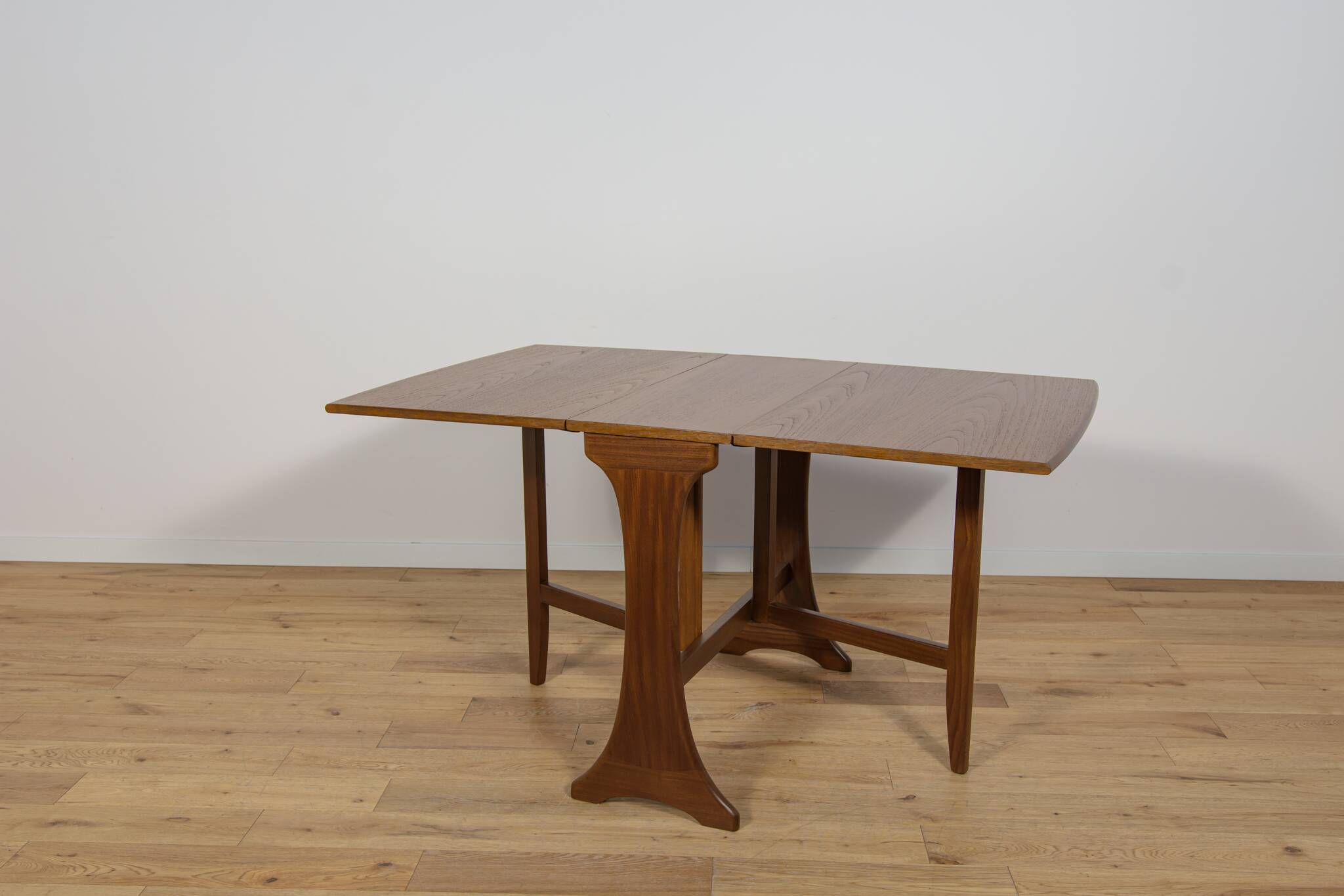 Mid-Century Teak Extendable Dining Table from G-Plan, 1960s