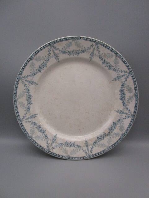 Antique serving dish in creil montereau earthenware, mignon model.