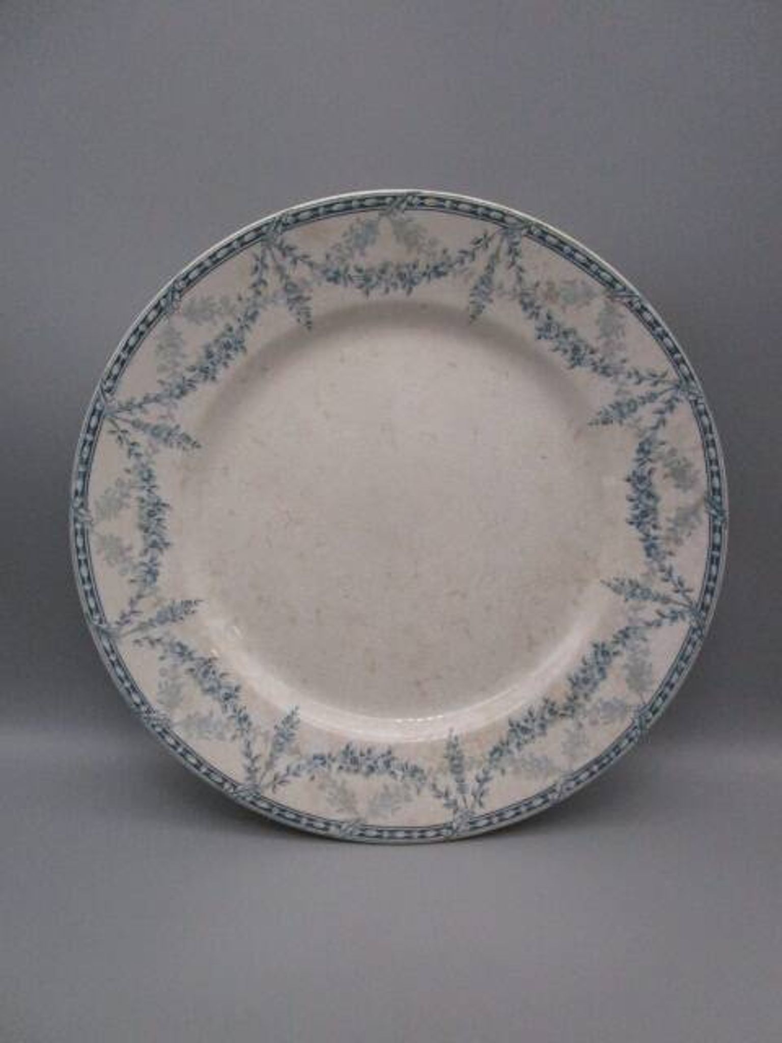 Antique serving dish in creil montereau earthenware, mignon model.