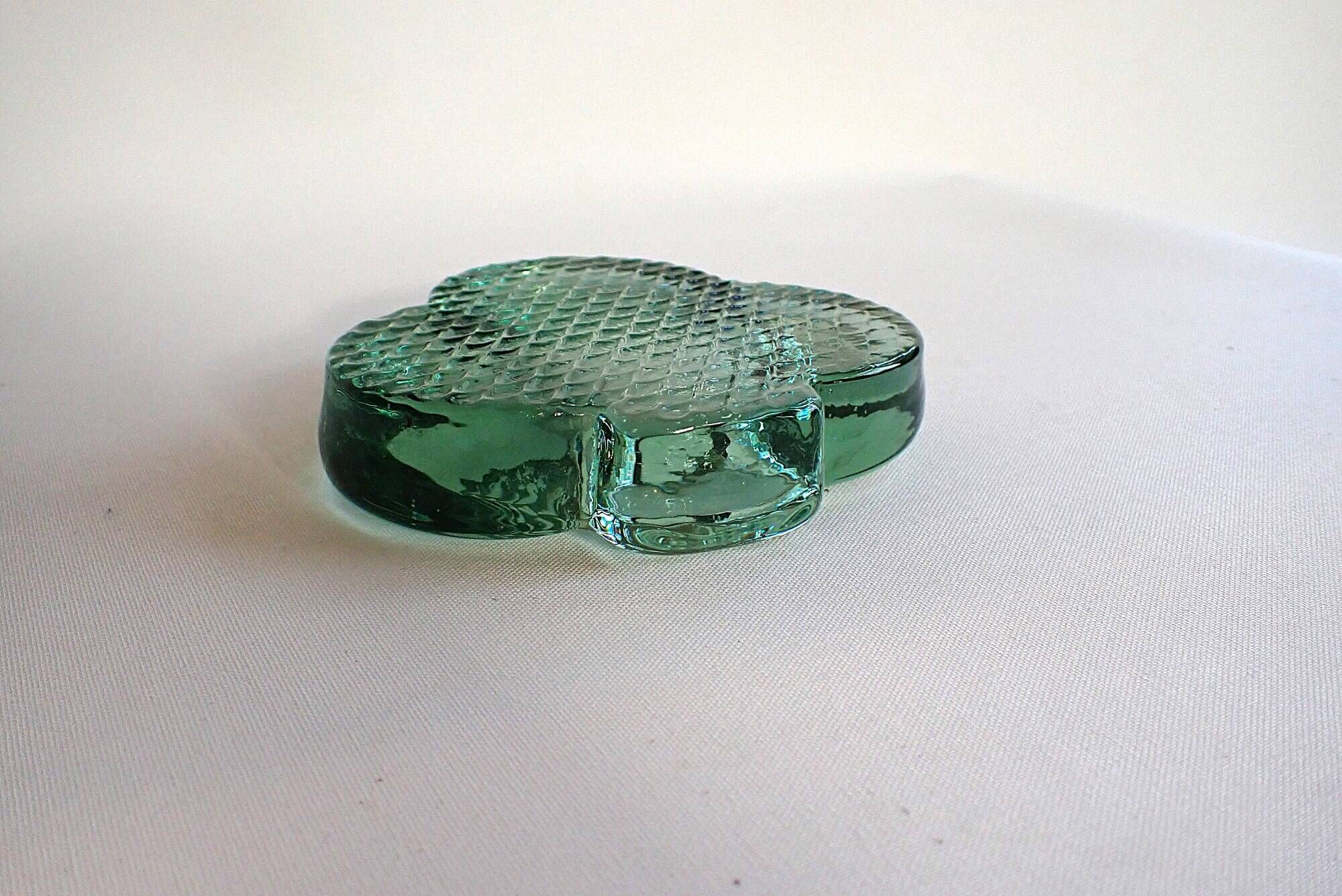 Vintage thick green glass aperitif bowl in the shape of a clover