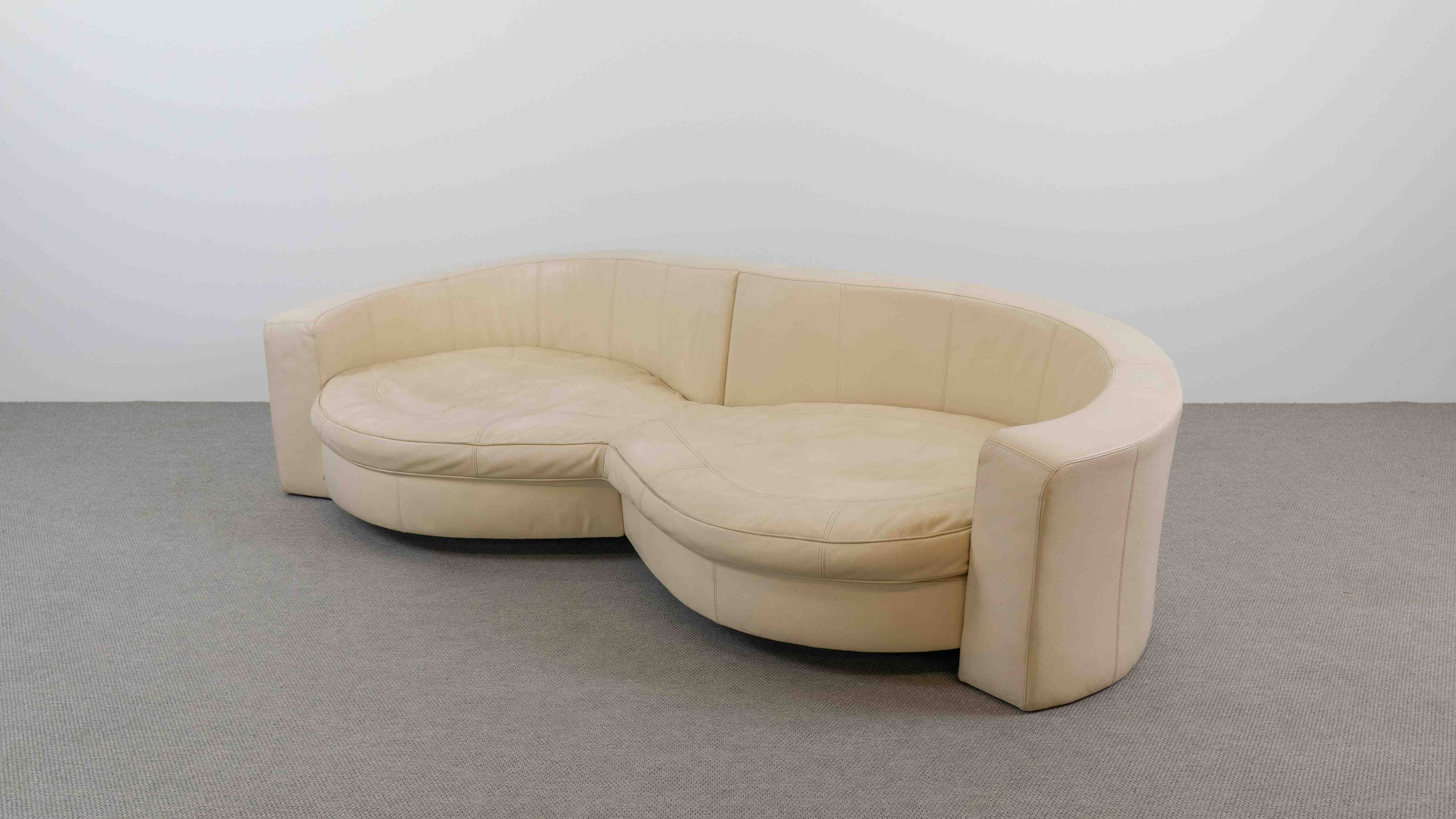 BRETZ Eves Island Creme, 4-Seater Sofa in Leather