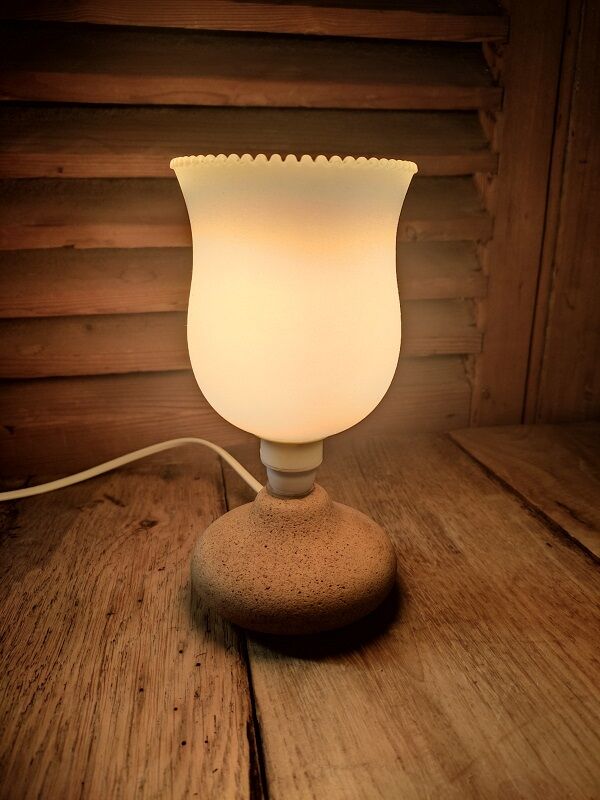 Lampe chevet base pierre reconstituée tulipe verre blanc originale