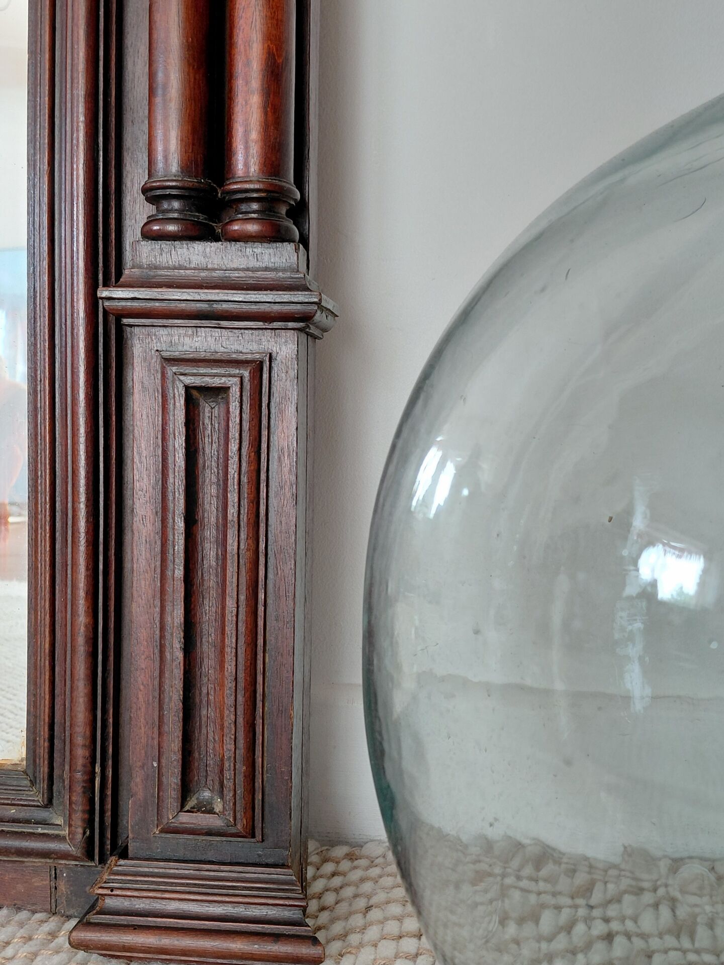 Large antique 19th-century mirror in carved wood - Haussmannian style.