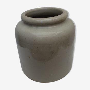Old pot in enamelled grège sandstones