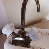 Lavabo ancien en porcelaine de France