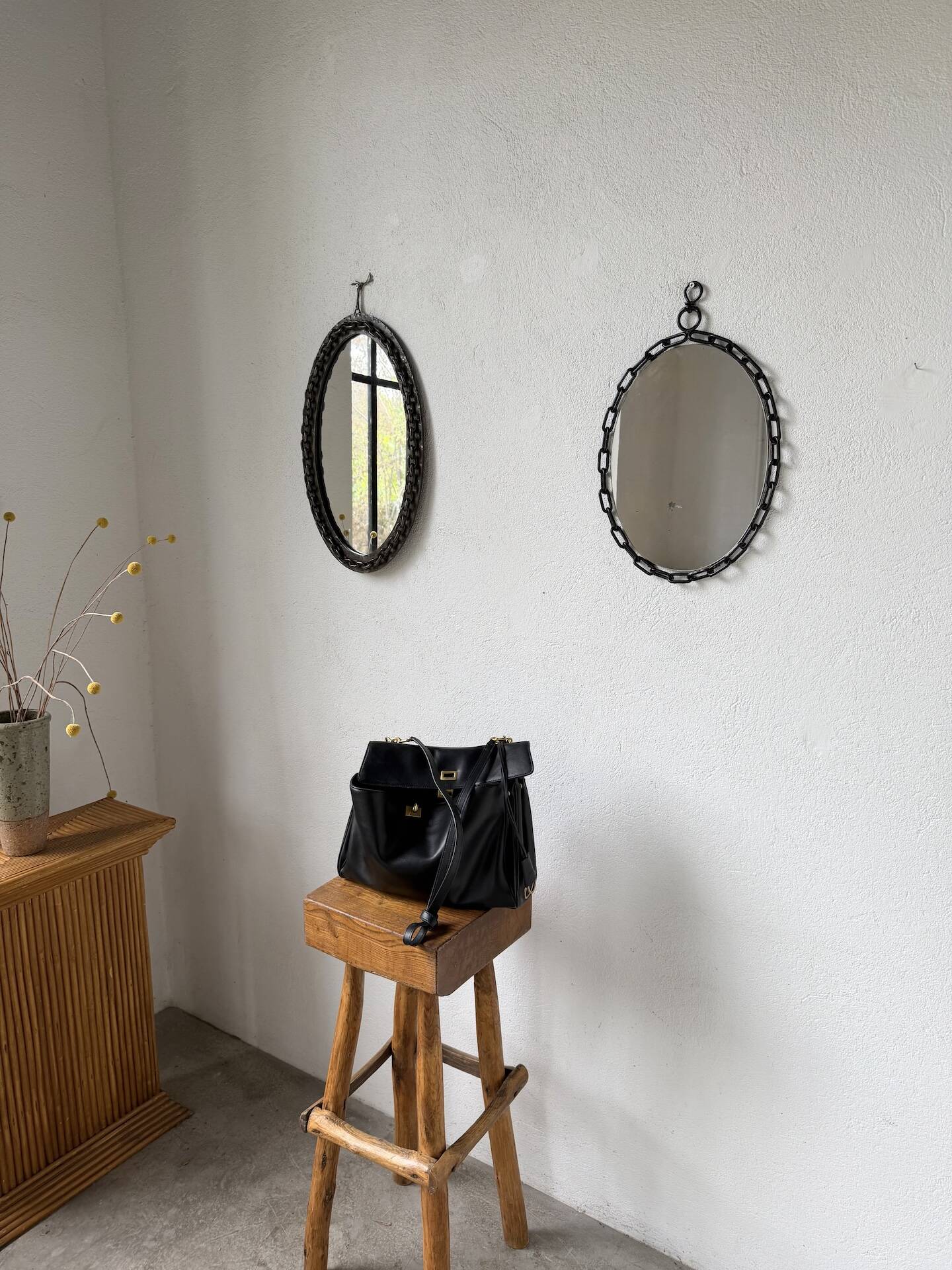 Miroir brutaliste ovale « chaine » 1950
