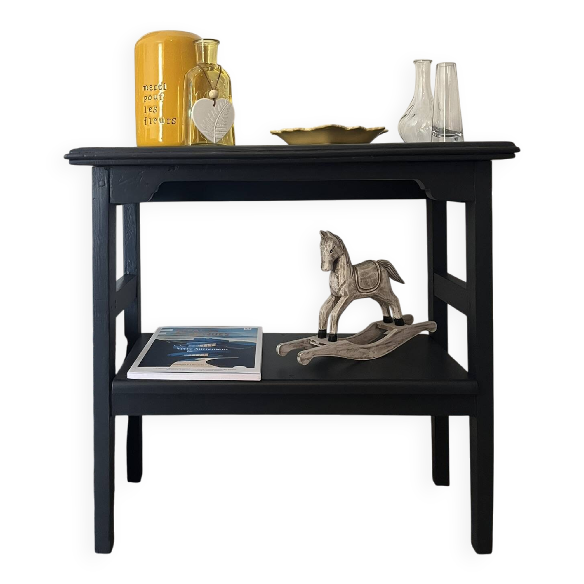 Renovated entrance console – Tailcoat finish