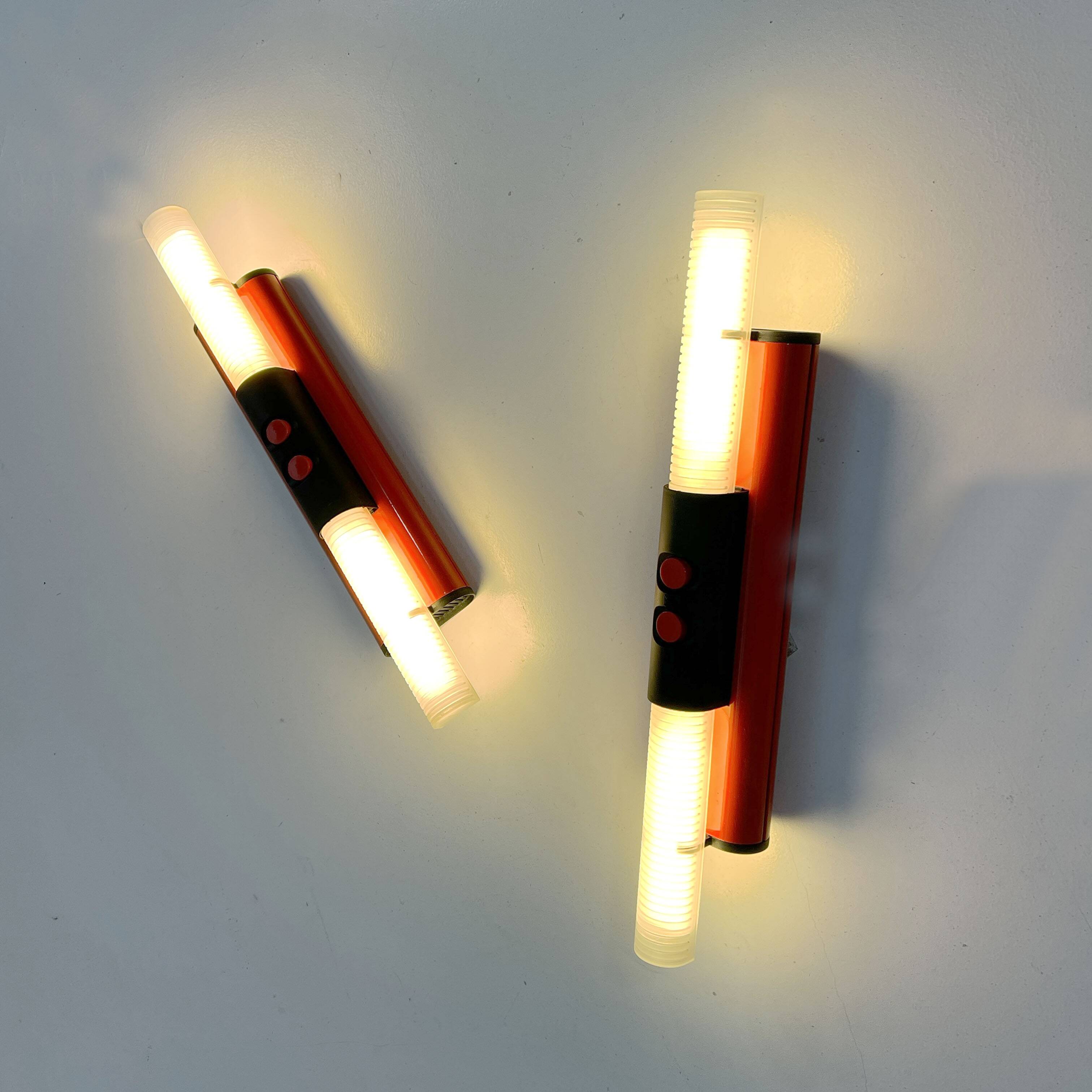 Pair of Duetto wall lights by Gigante, Zambusi & Boccato for Zerbetto, 1980