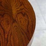 Baumann extendable round table