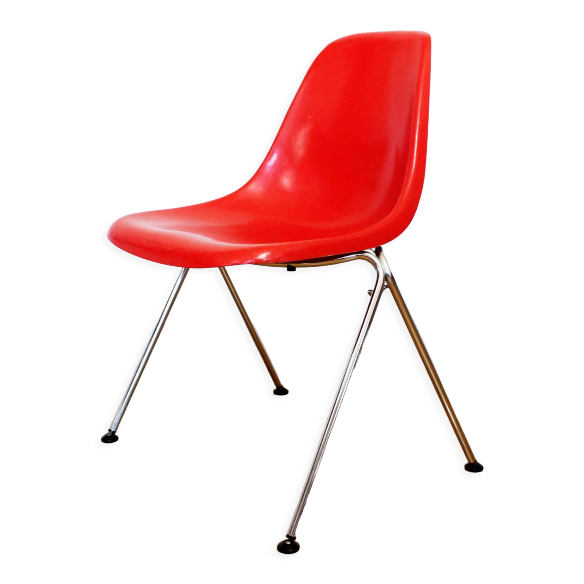 Stella fiberglass chair