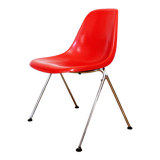Stella fiberglass chair