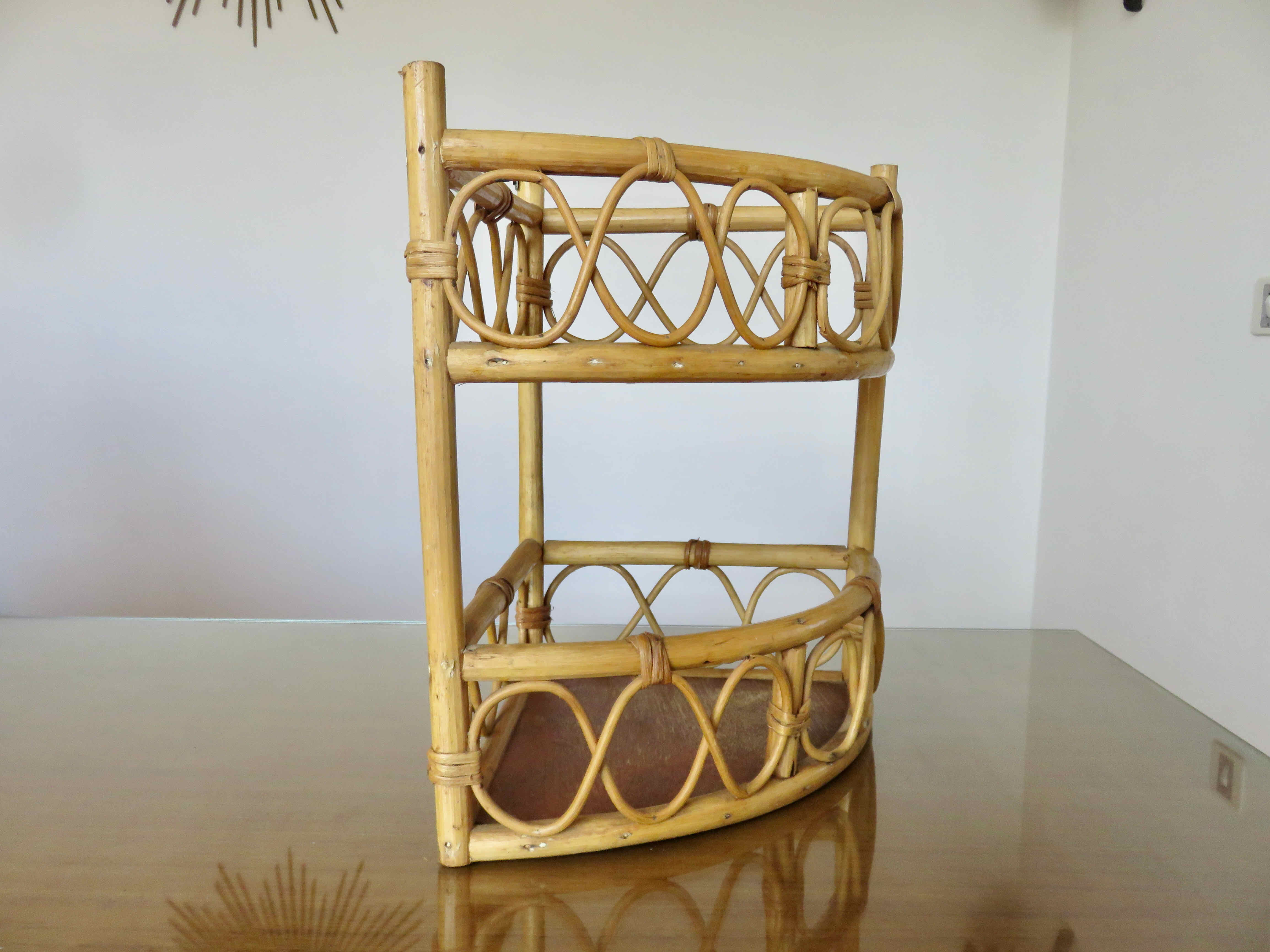 Rattan corner shelf 60s 70s