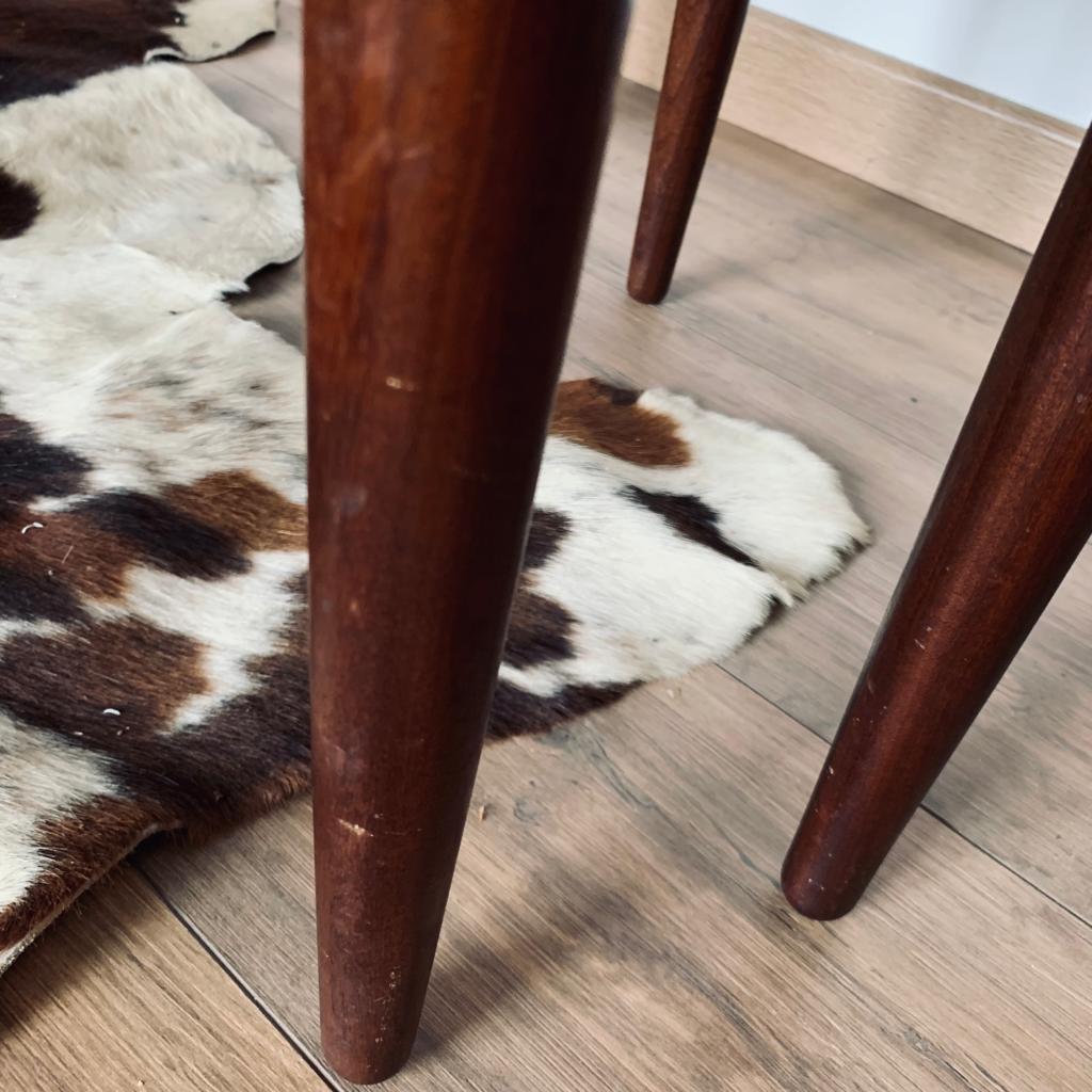 Ensemble de quatre chaises tripodes par Hans Olsen pour Frem Rojle
