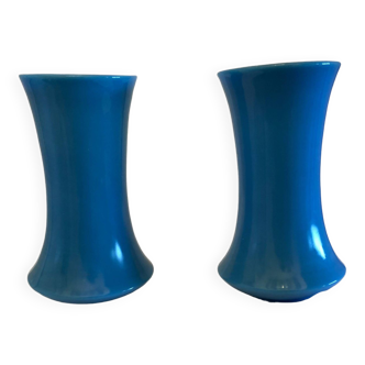 Paire de vases en opaline bleue