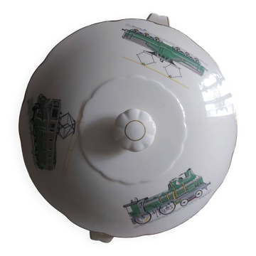 Service plate from Gien with a railway decoration.