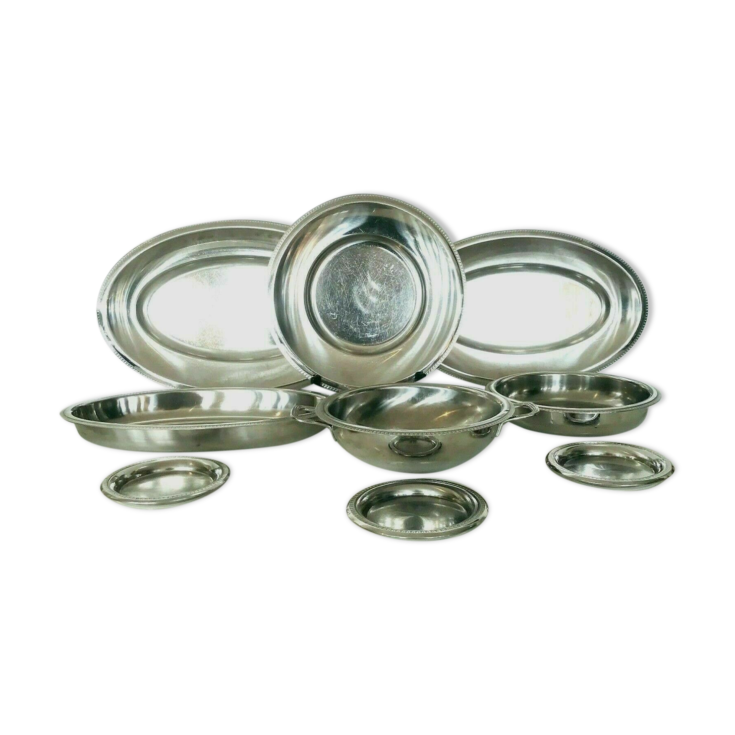 Lot of four dishes and two silver metal steels Maison Royal BB France