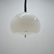 Suspension Meblo du milieu du siècle, Design Harvey Guzzini, Italie, années 1970
