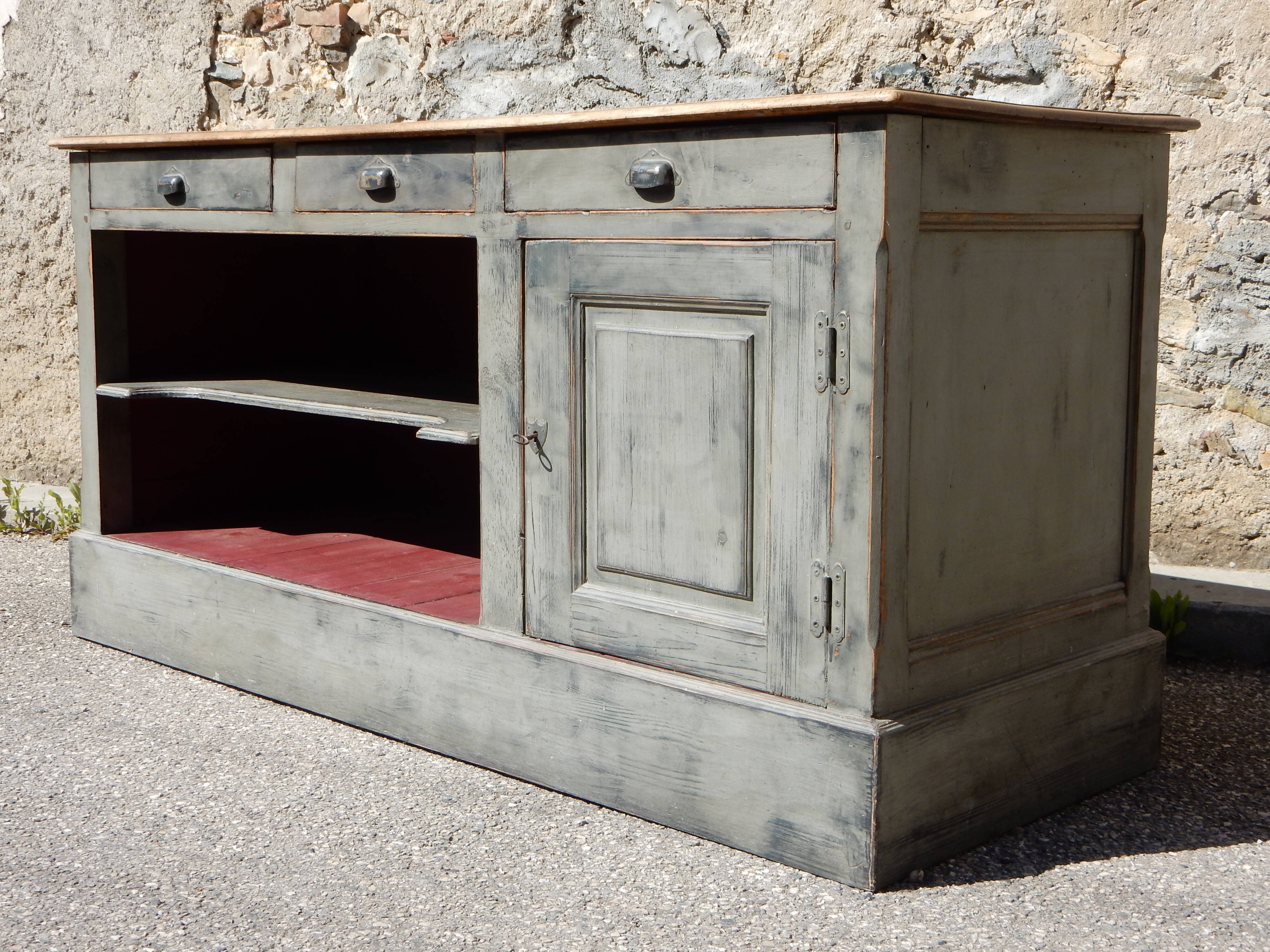 Old weathered counter/trade furniture/kitchen island