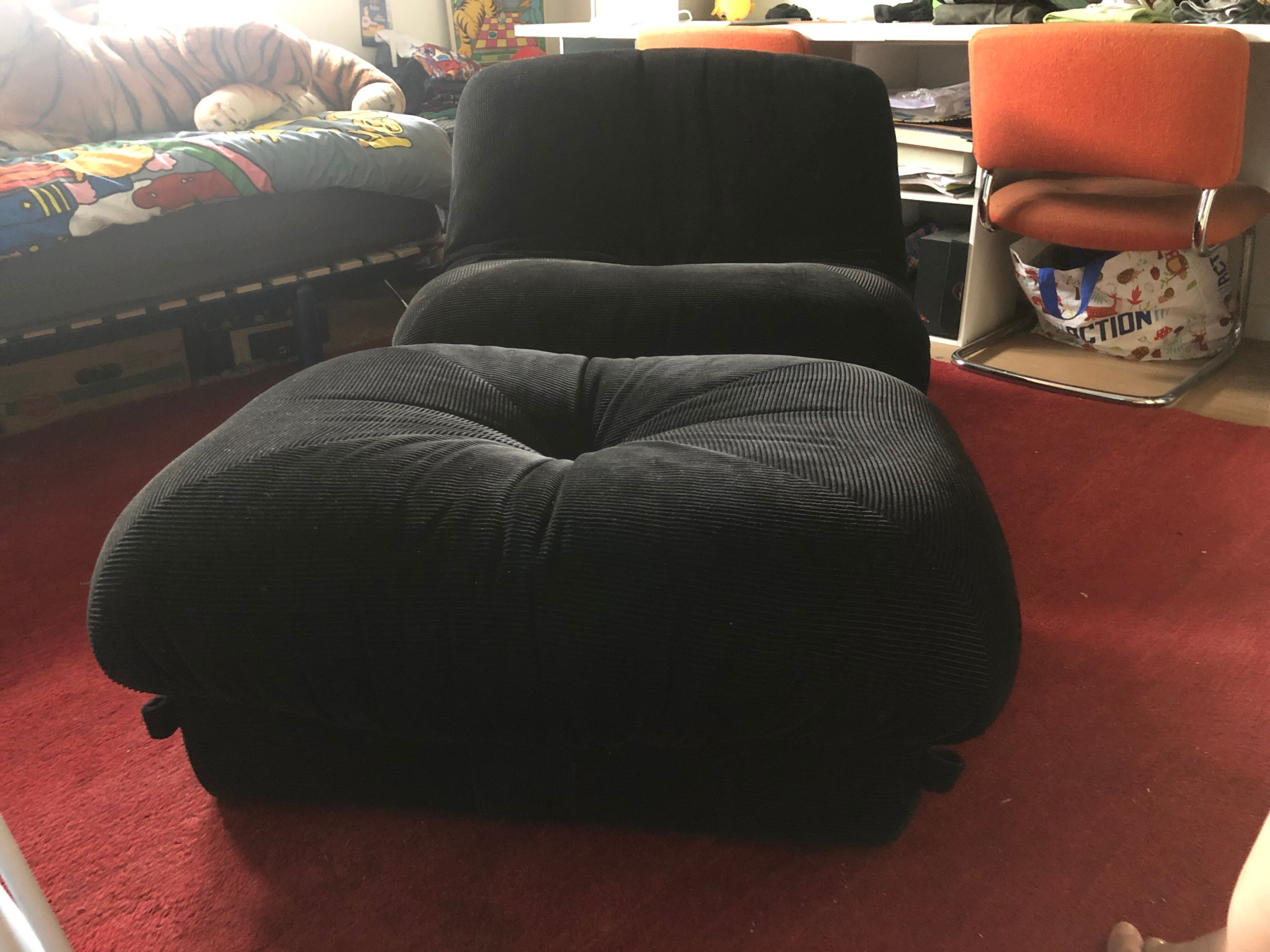 Vintage armchair airborne 70s and ottoman