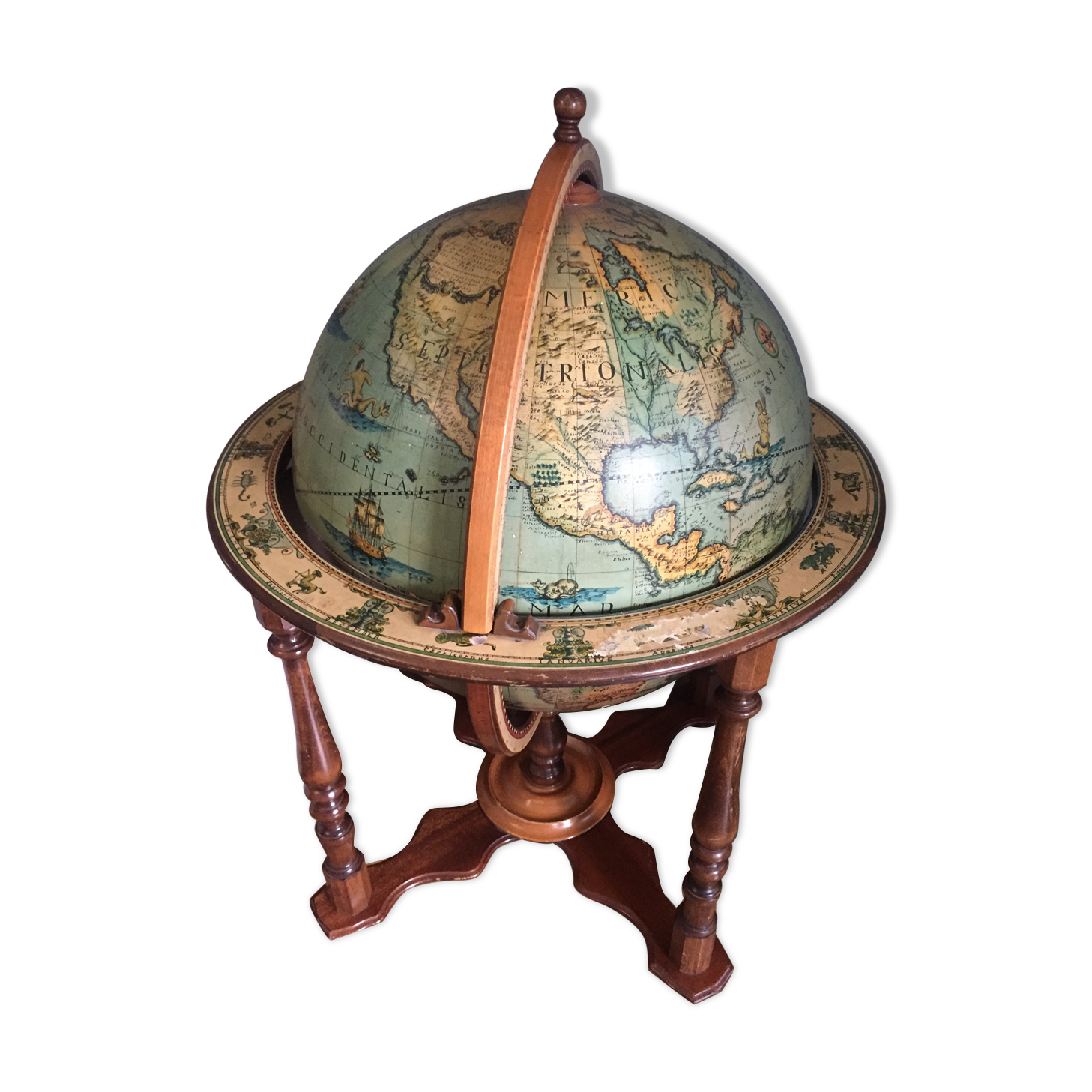 Bar mapmonde
