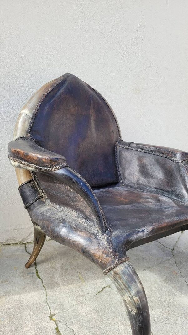 Fauteuil en corne et cuir ancien - 1950s