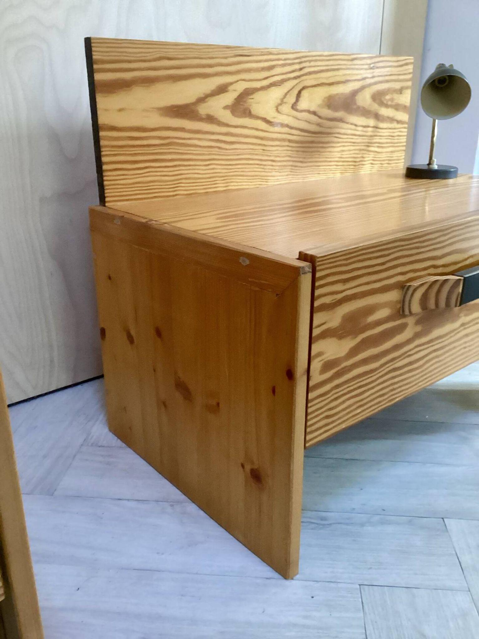 2 pine wood bedside table 1970 design