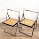 Paire de chaises pliantes italiennes en cannage