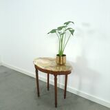 Vieille table avec marmeren blad