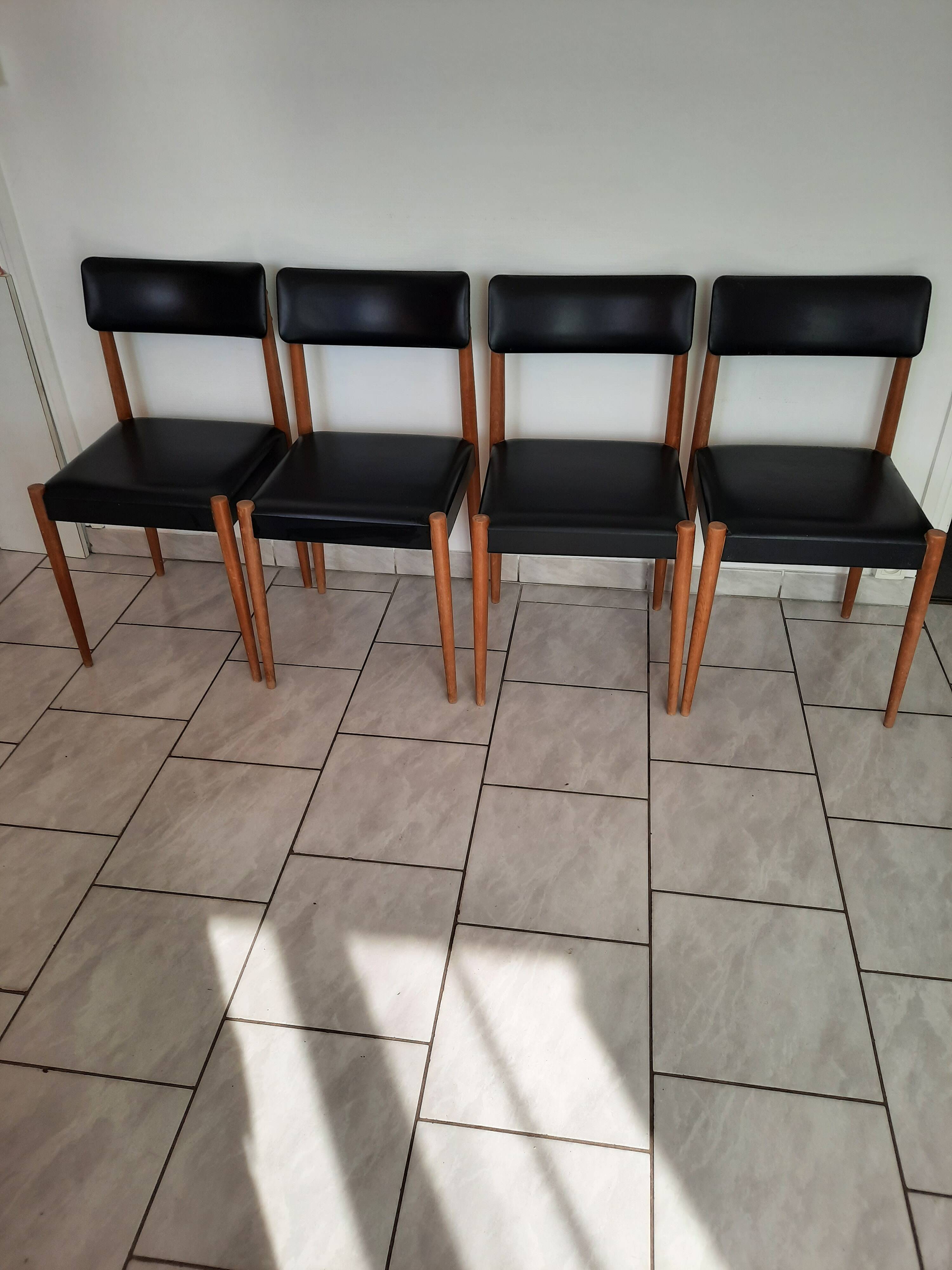 Set of 4 Scandinavian chairs from the 60s