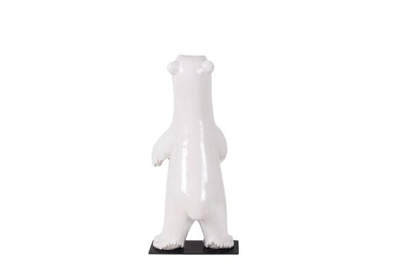 Valérie Courtet. Standing polar bear. Contemporary work
