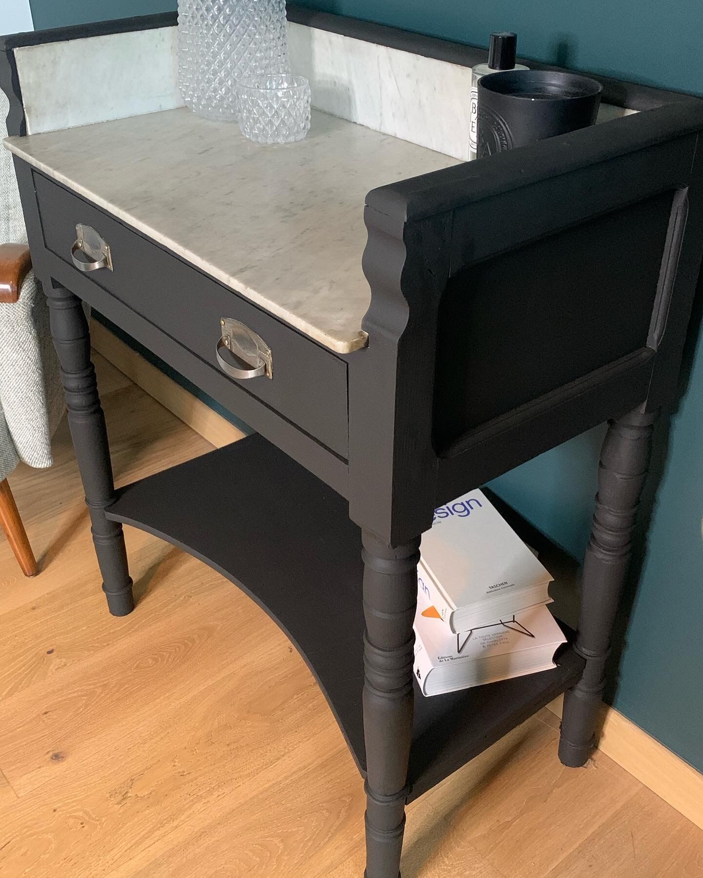 Dressing table