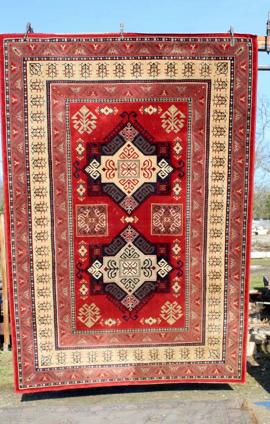 Large oriental rug 295 cm x 200 cm