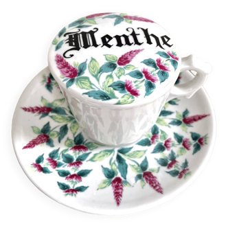 Tasse ancienne tisane infusion menthe