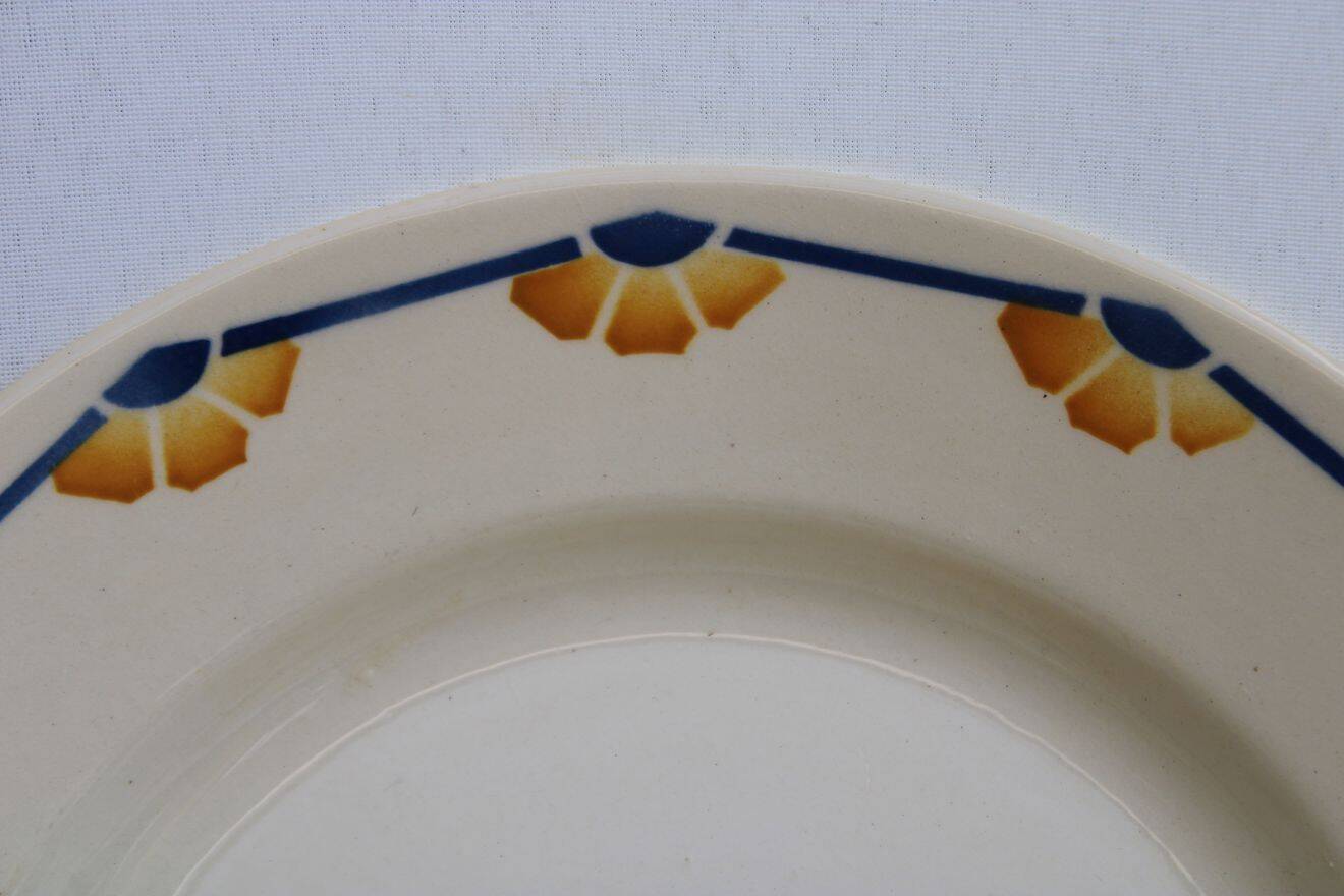 Set of 6 ceramic dinner plates