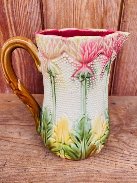Jug in earthenware Orchies