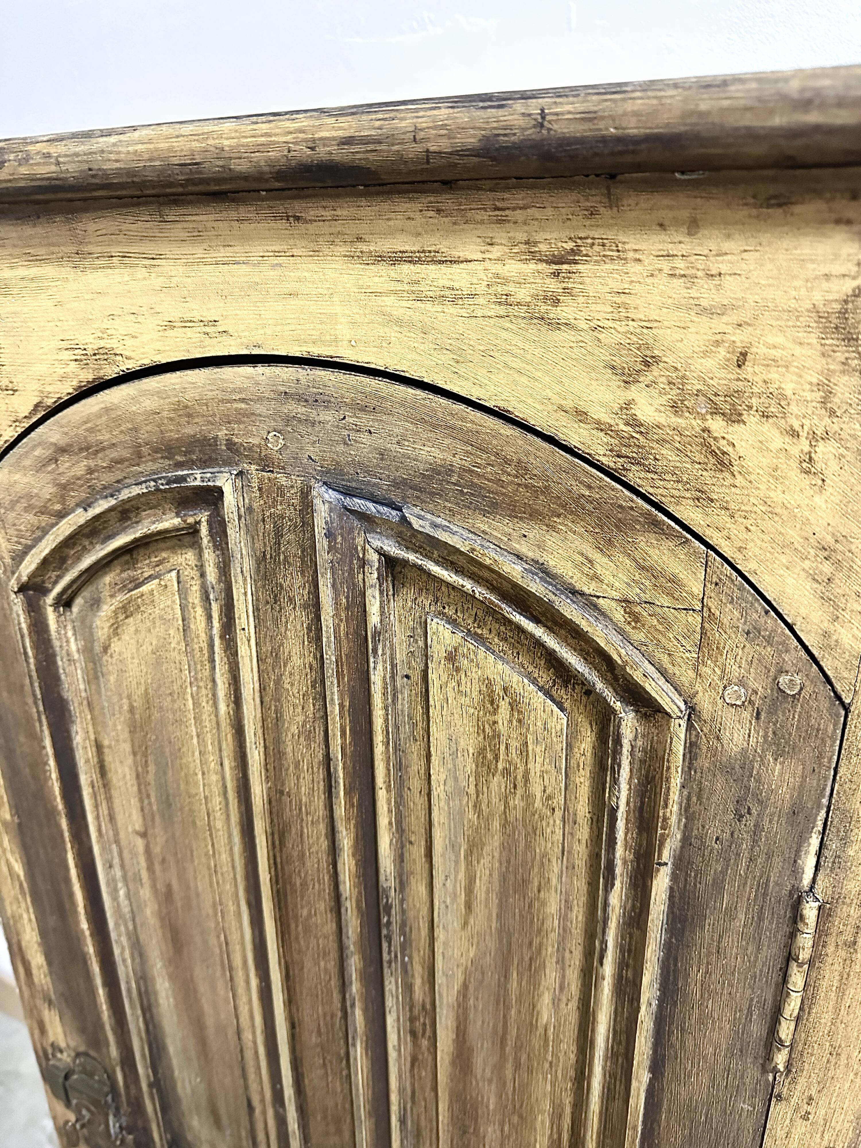 Small Parisian wardrobe