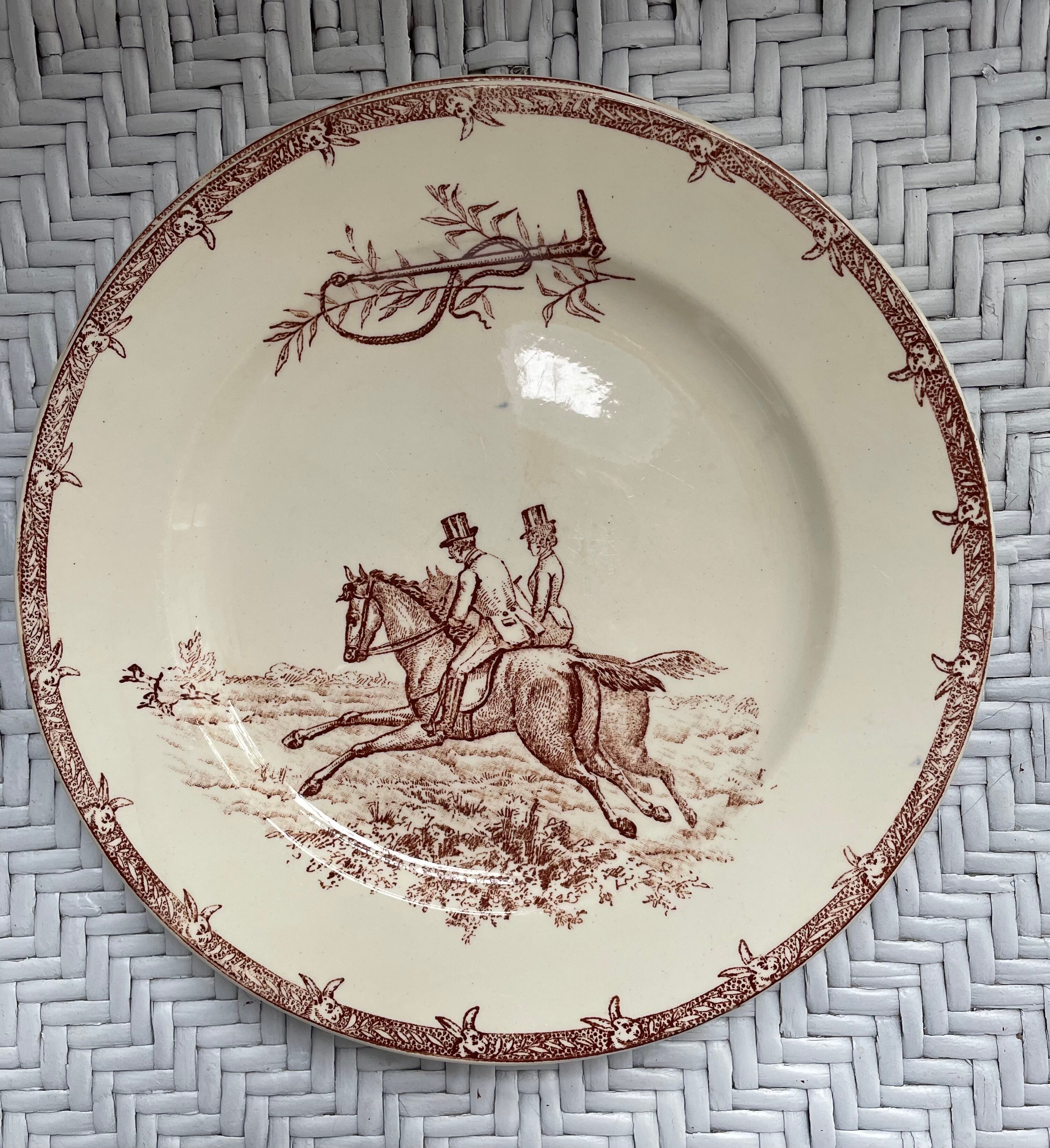 Flat plates iron earth hunting scene vieillard