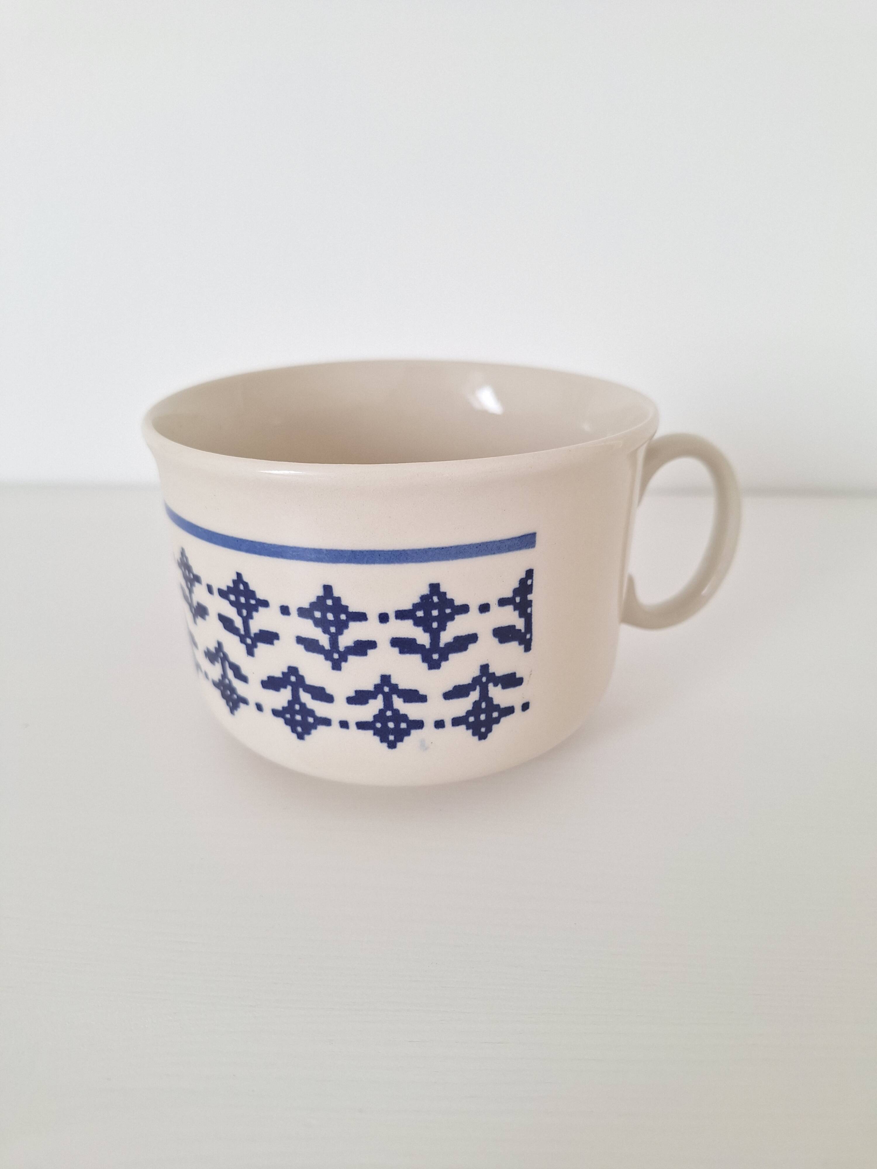 Mugs / Just Mugs Blue English mugs from the 90s