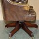 Fauteuil Chesterfield vintage en cuir vieilli