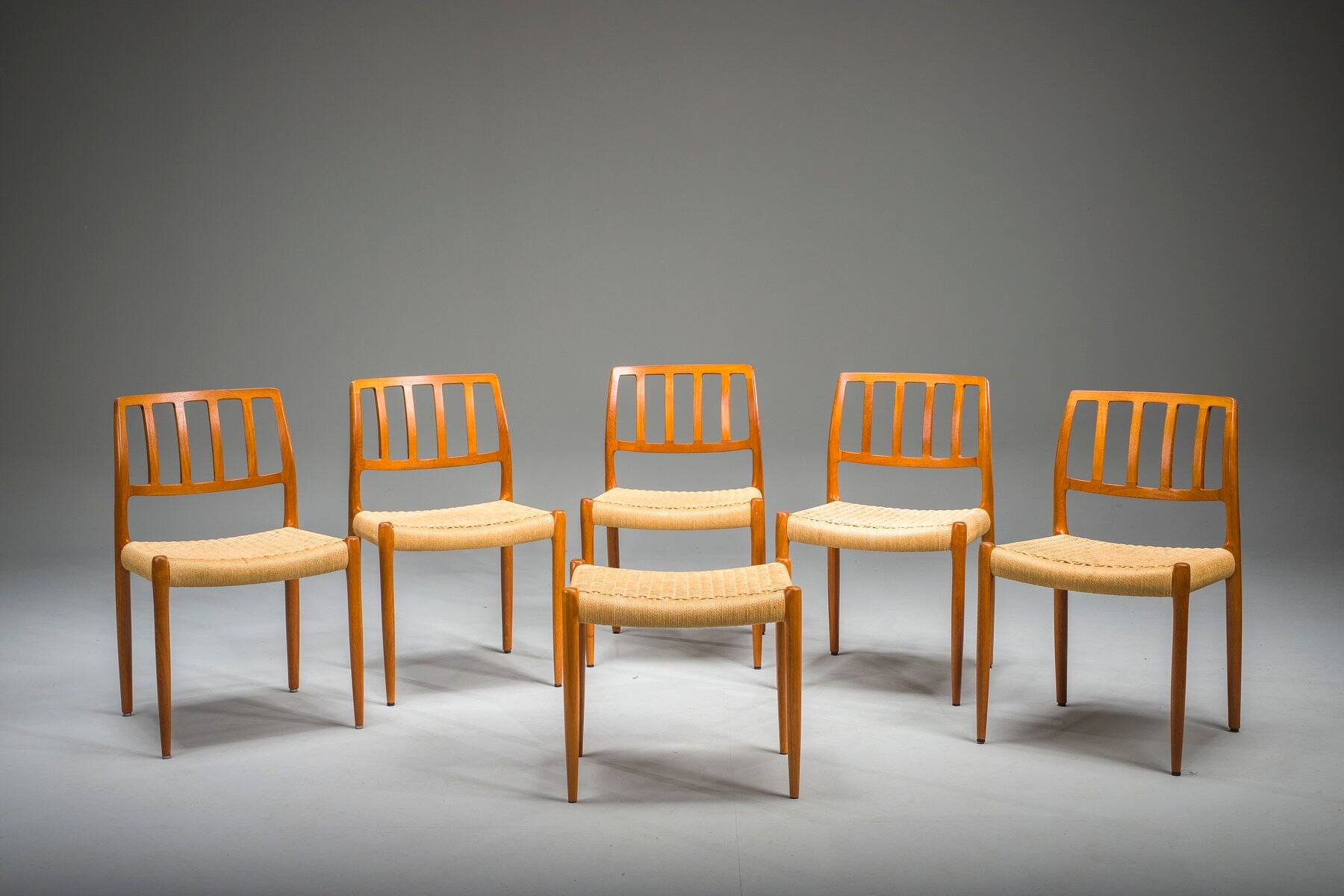 Chaises de salle à manger modèle 83 en teck par Niels Otto Møller pour J.L. Møllers, années 1960, lot de 6