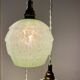 Suspension triple globes vintage art déco en verre vert et doré