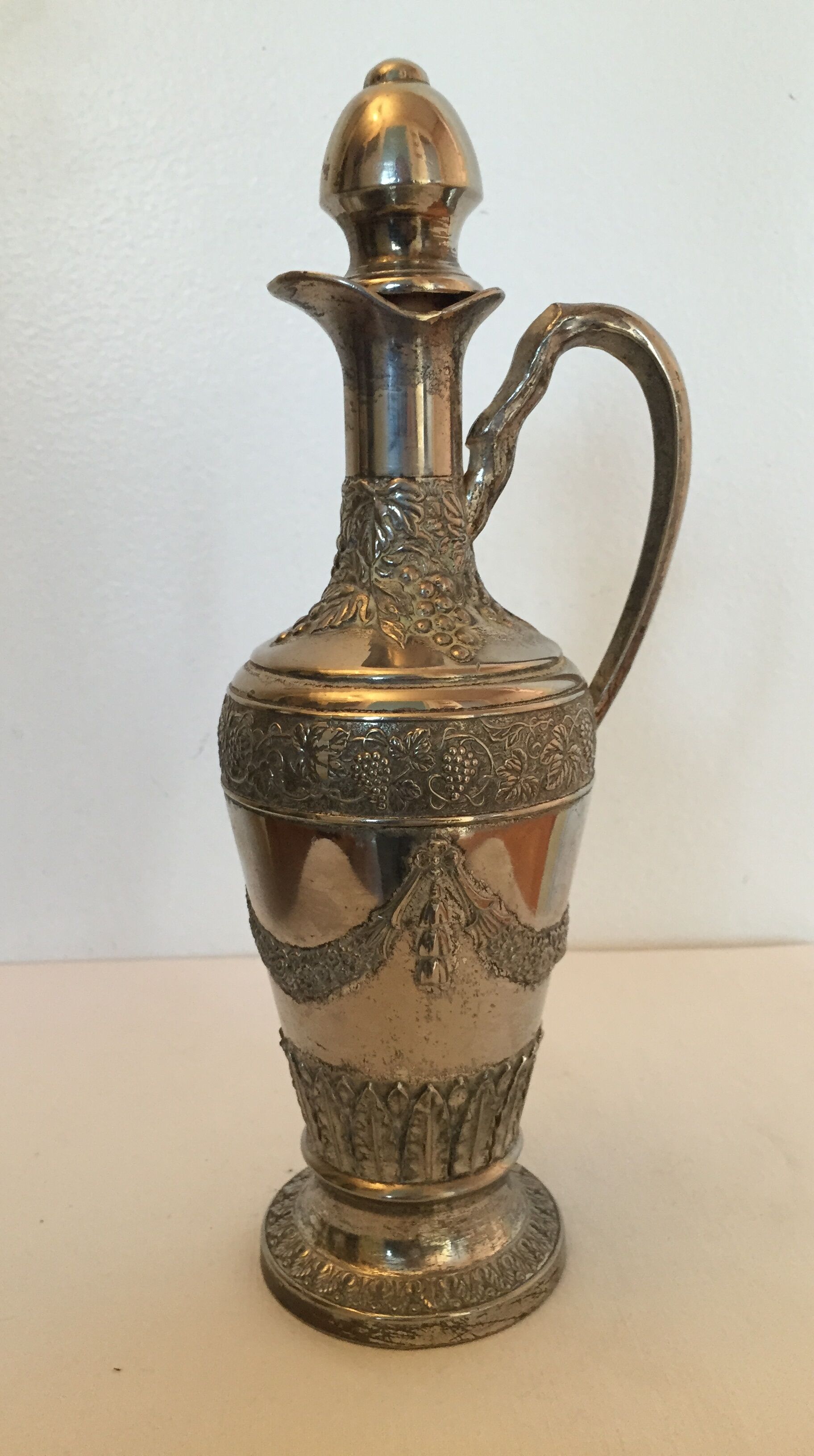 Metal carafe