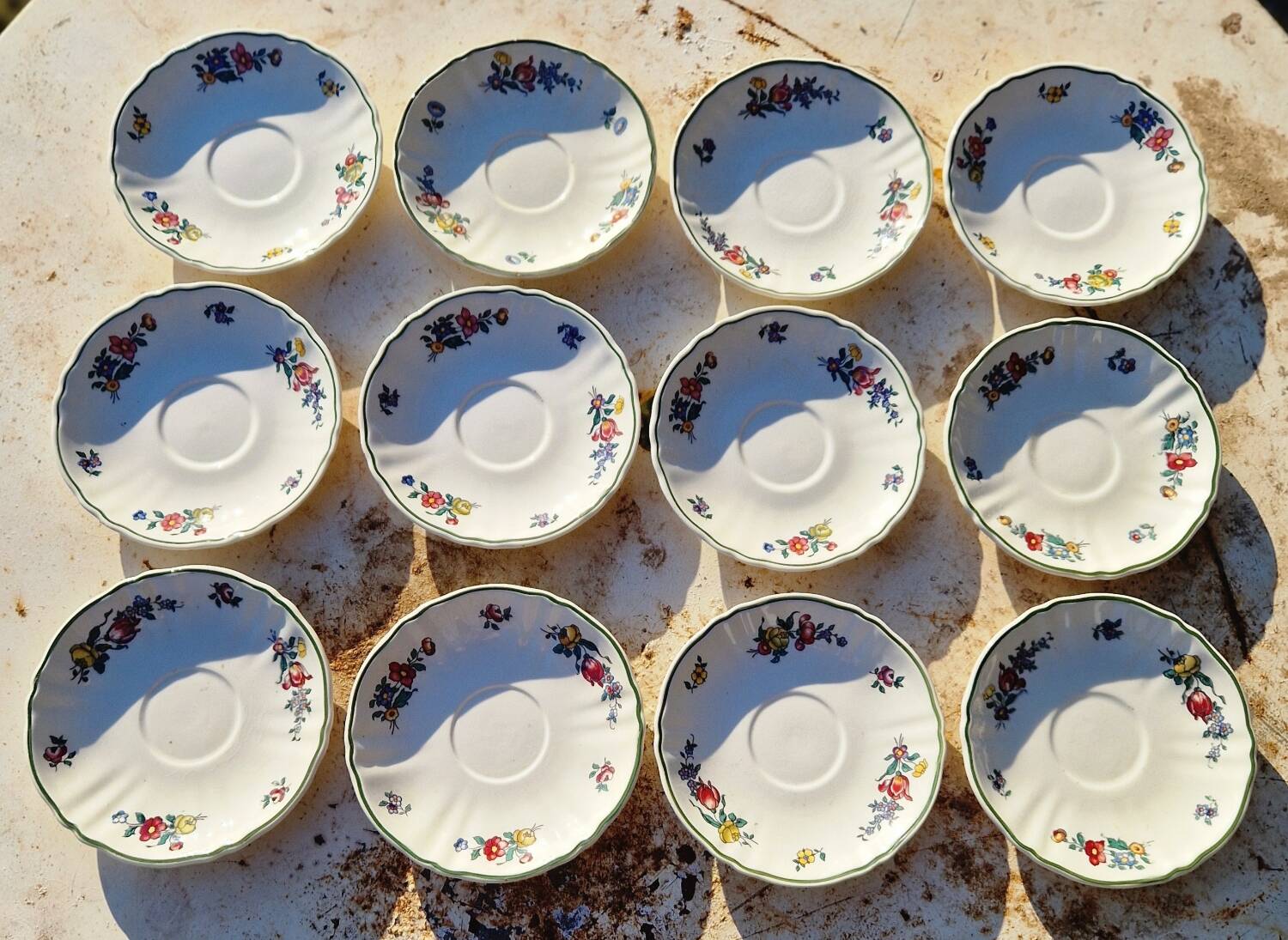 Set of 12 saucers Villeroy Boch model 1562