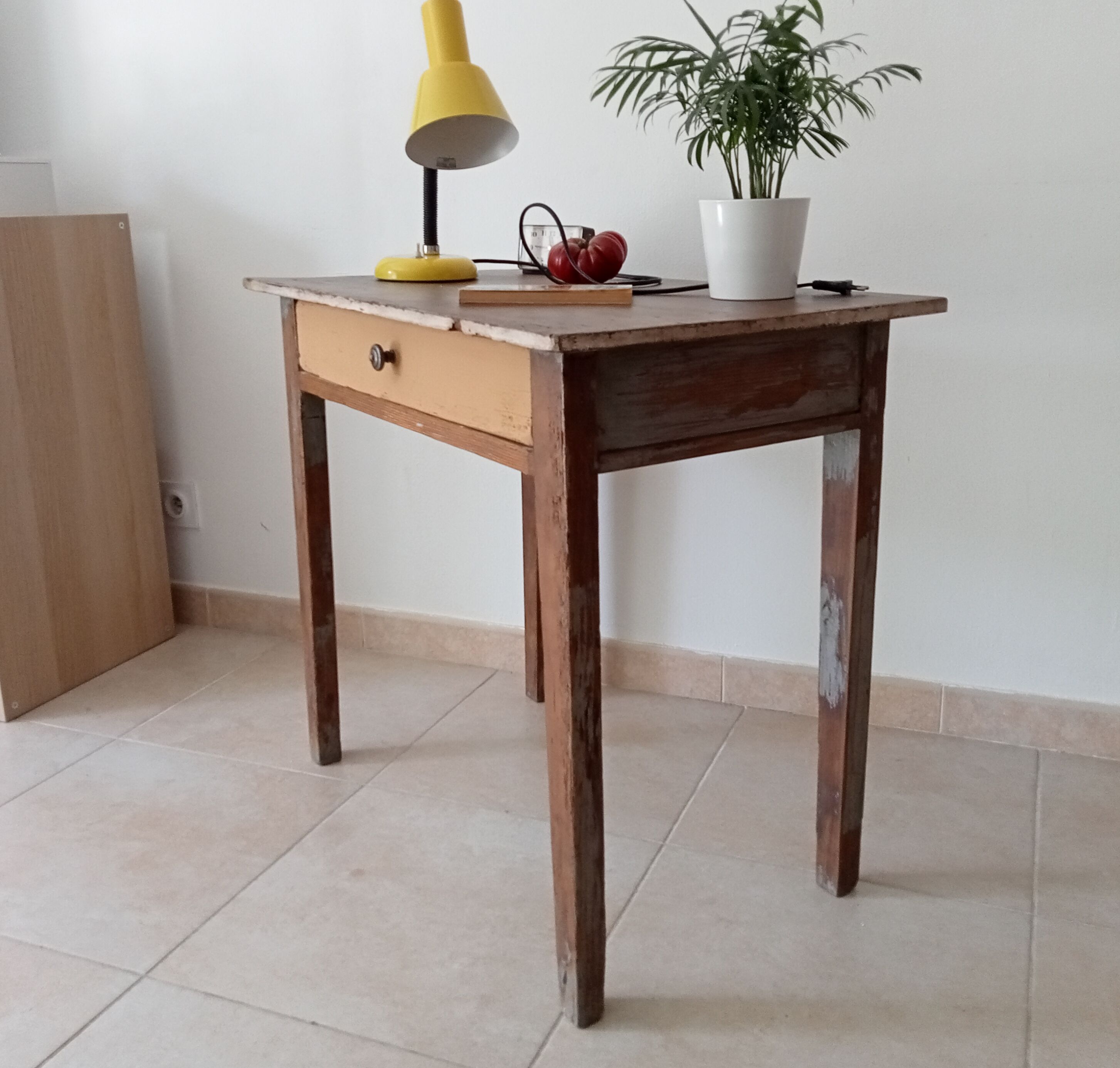 Petite table ancienne de ferme