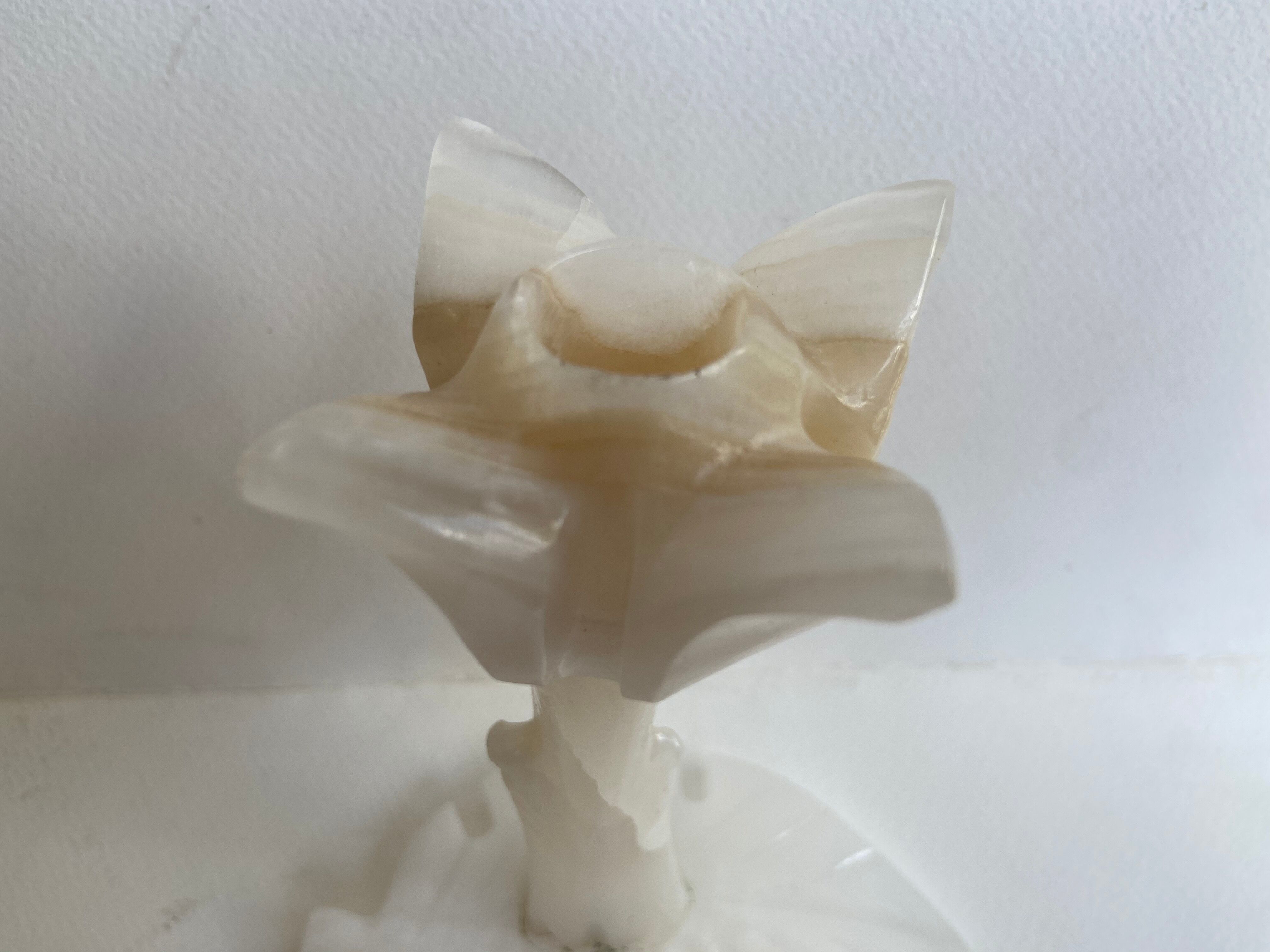 Bougeoir fleur en onyx blanc