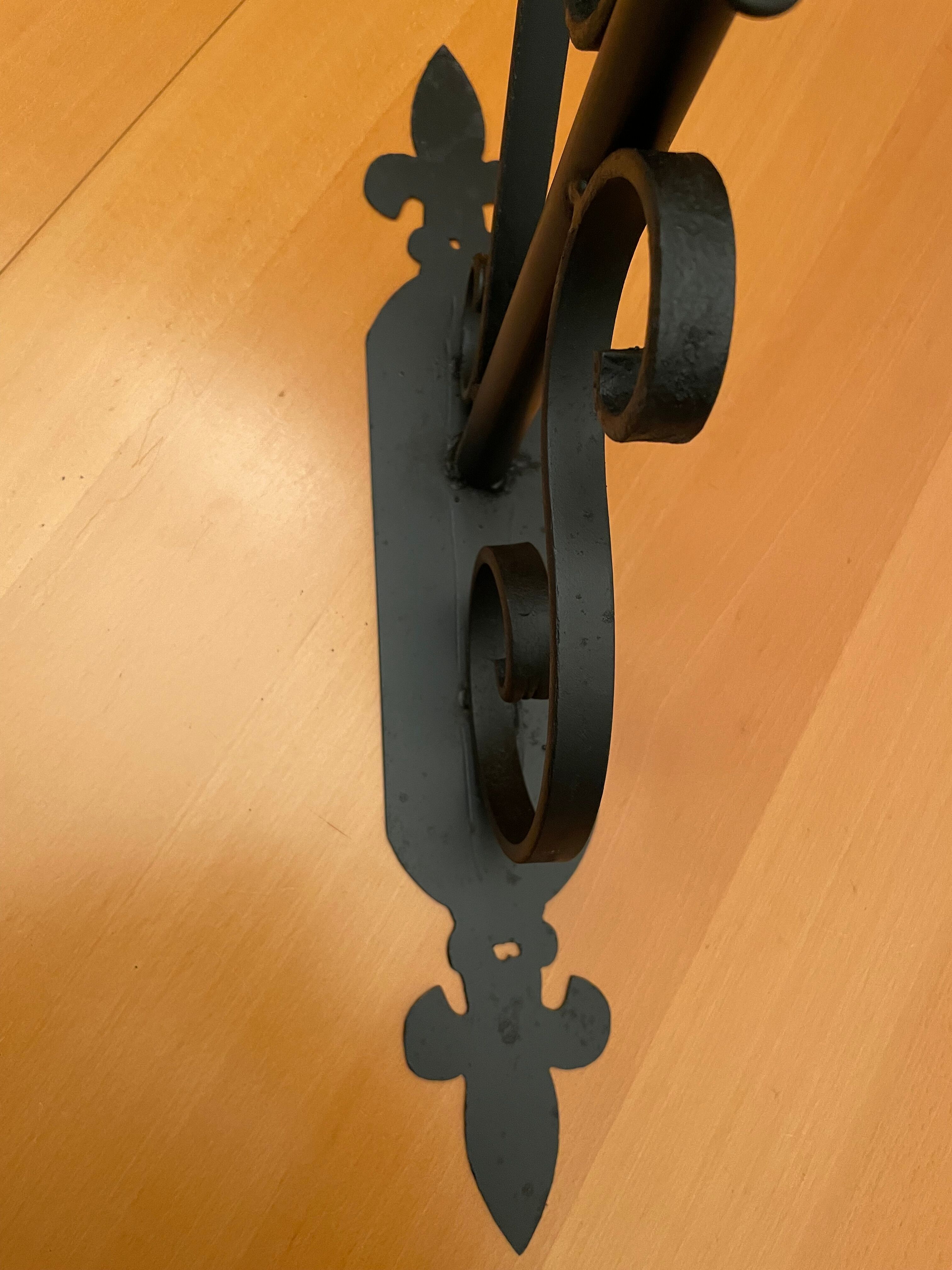 Sign for trade or craftsman, wrought iron