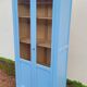 Armoire vitrine parisienne en bois peinte, 1950