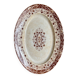Moyen plat ovale Jules Vieillard - Bordeaux en terre de fer, service "Louis XV"