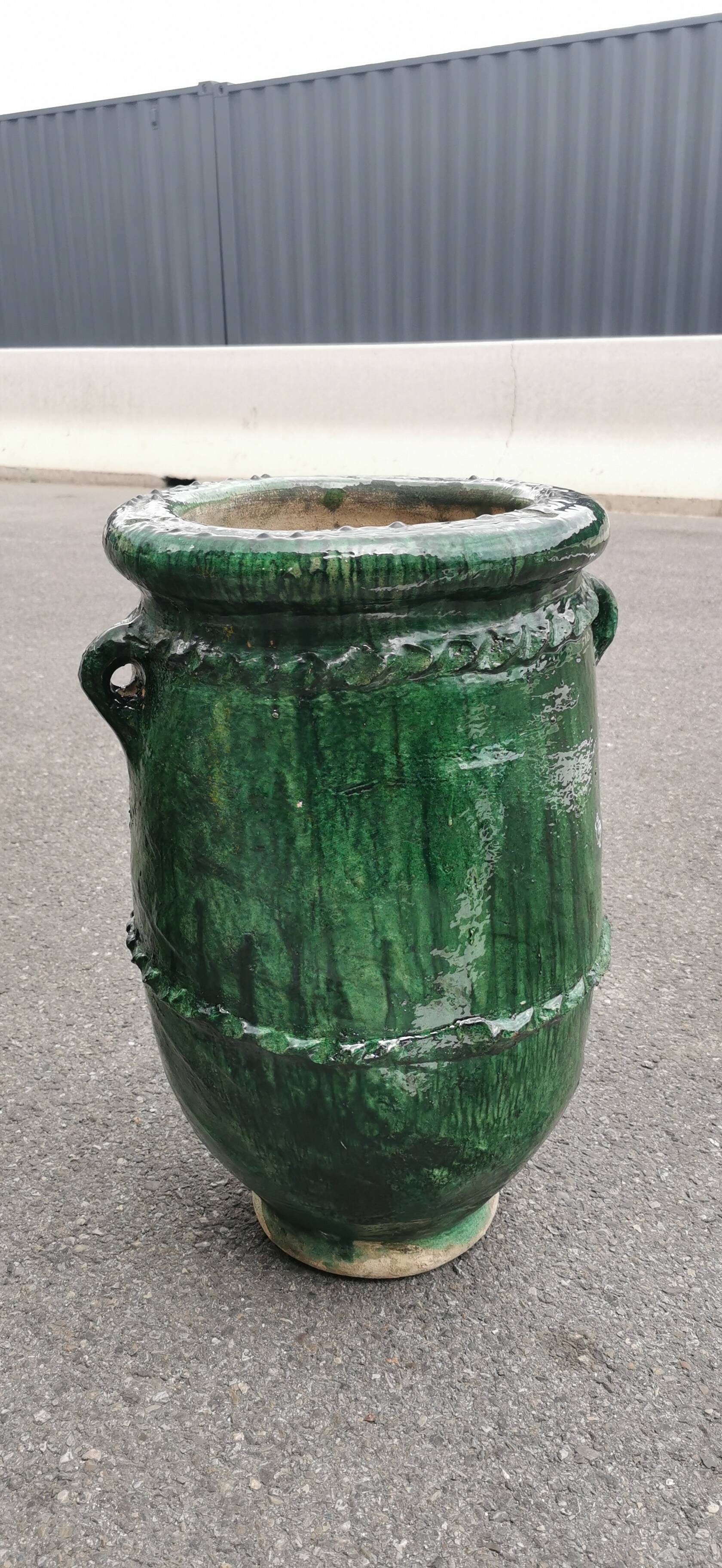 Tamgrout terracotta jar