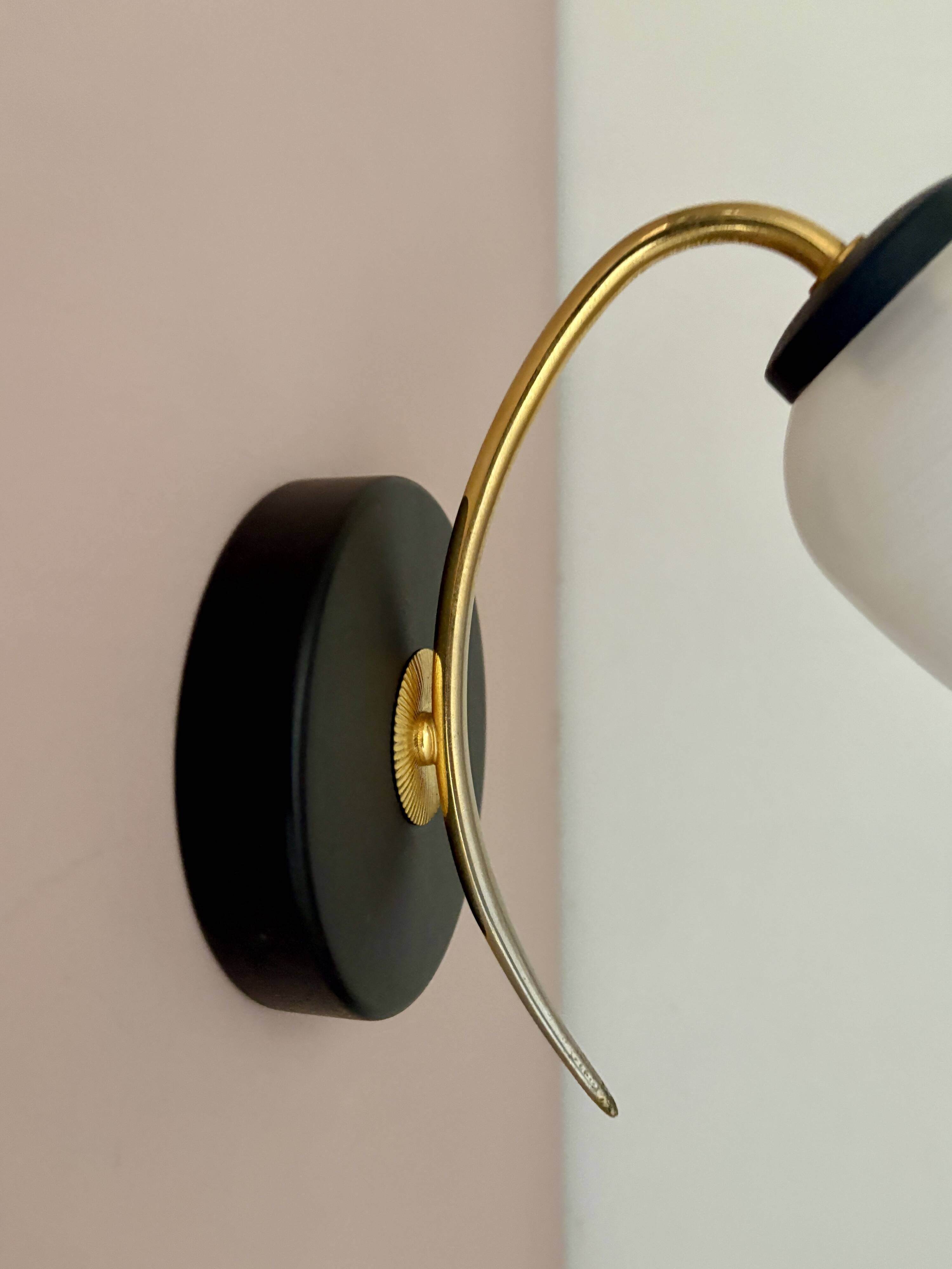 Vintage globe wall lamp in white opaline